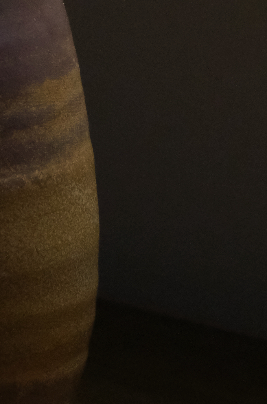 Crock detail
